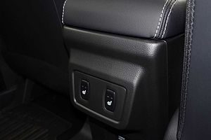 Mitsubishi  PHEV Plug In Hybrid Plus Select