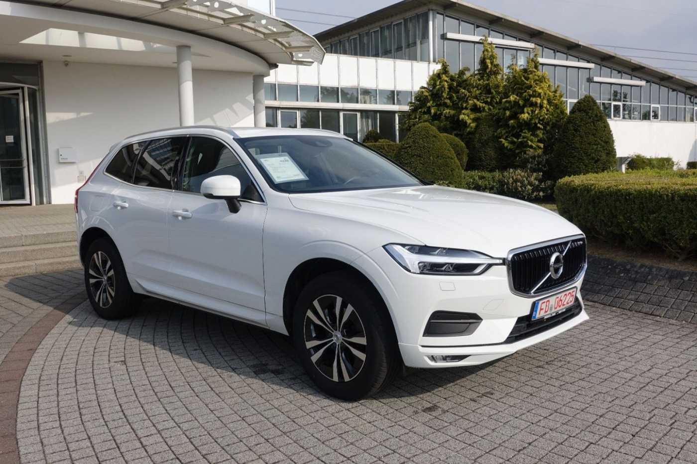 Volvo  XC60 D4 Automatikgetriebe (140kW/190PS) Momentum Pro