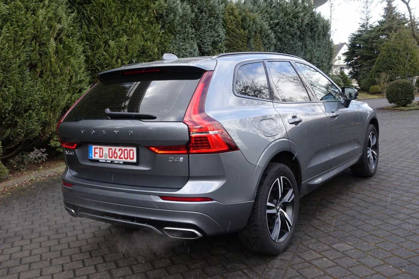 Volvo  XC60 D4 Automatikgetriebe (140kW/190PS) R-Design