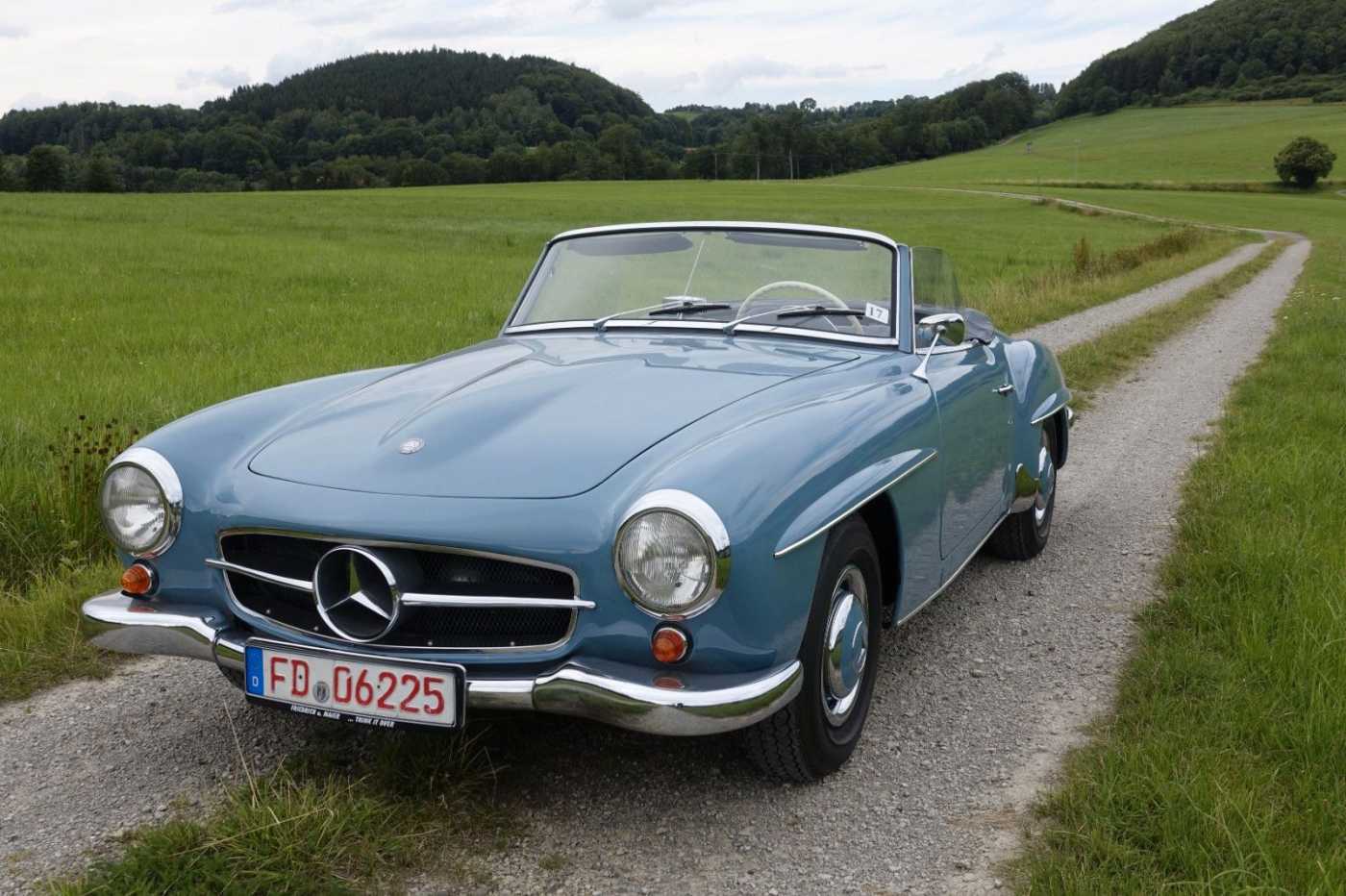 Mercedes-Benz  SL mit  Kofferset