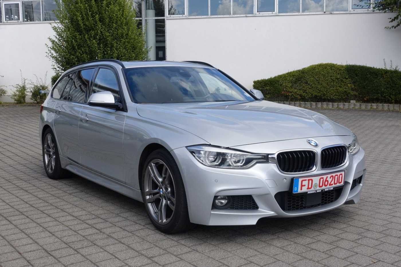 BMW  Touring 330i M Sport