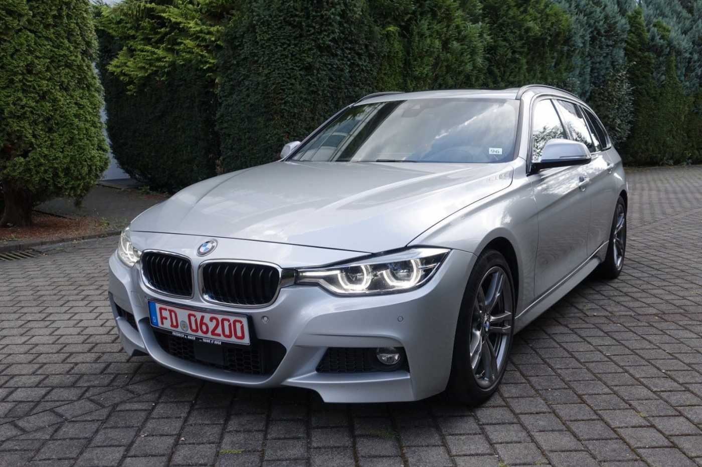 BMW  Touring 330i M Sport