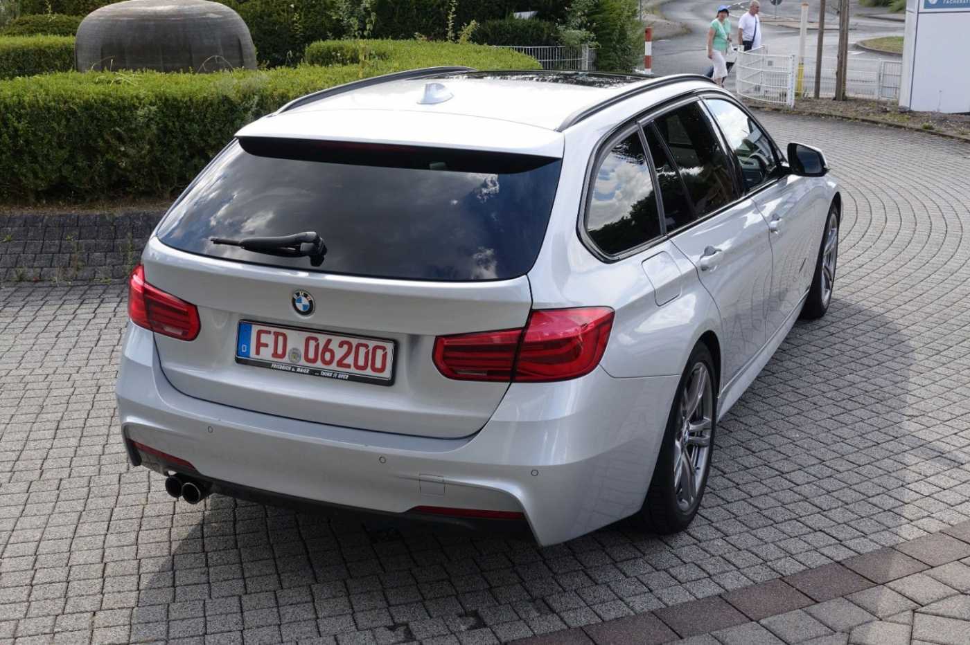 BMW  Touring 330i M Sport