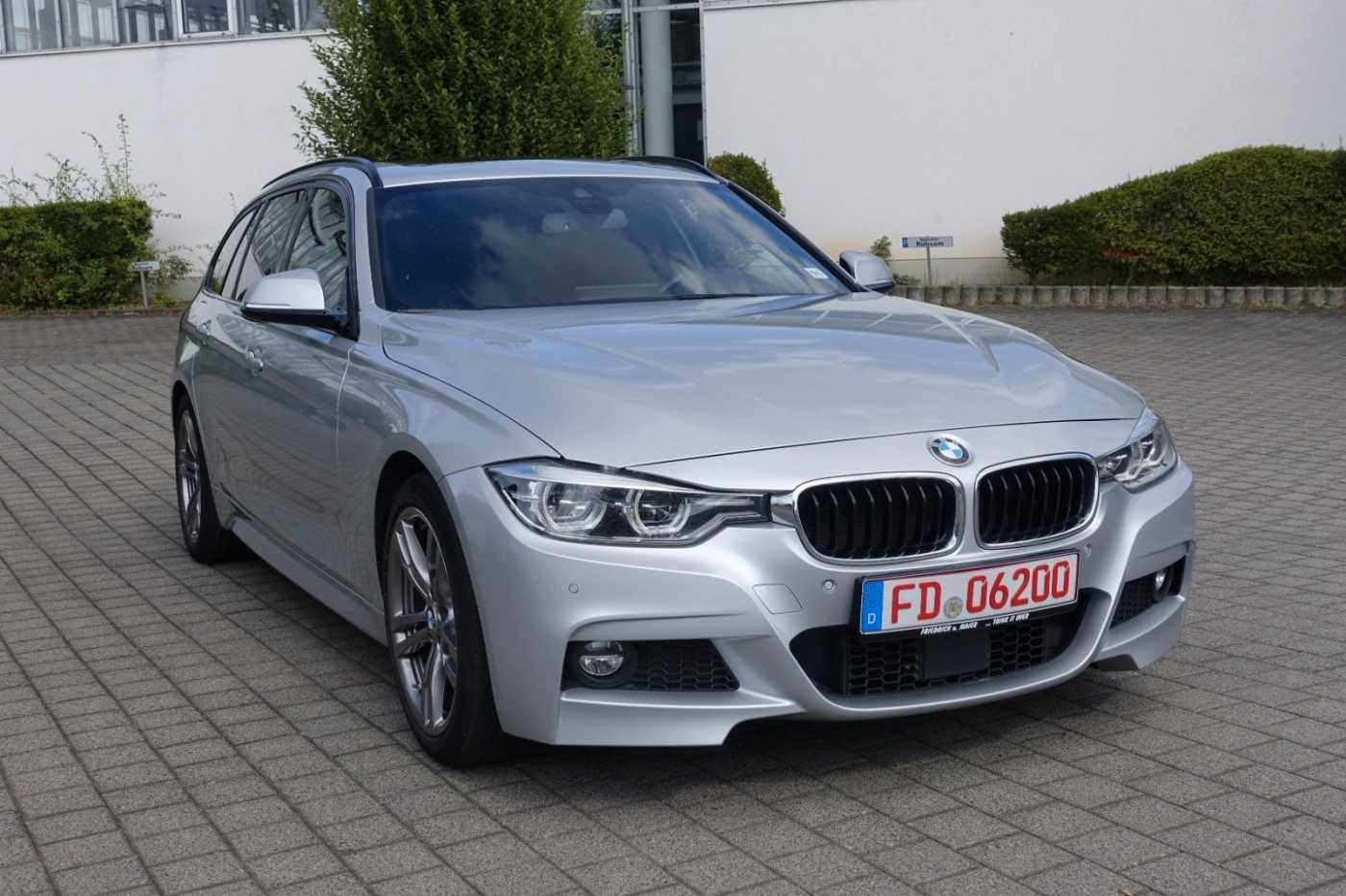 BMW  Touring 330i M Sport