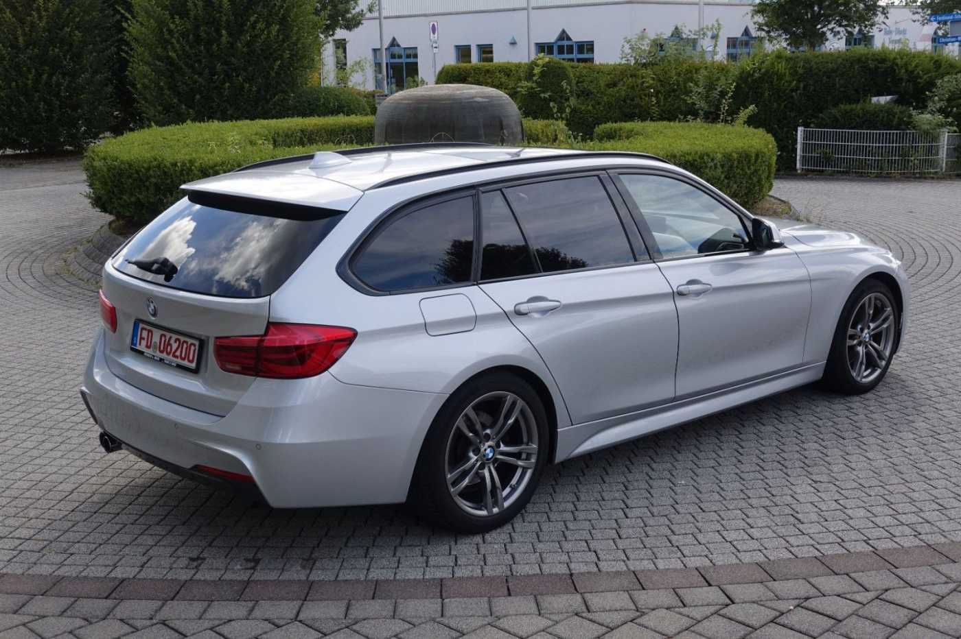 BMW  Touring 330i M Sport