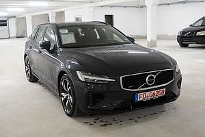 Volvo  V60 T6 TWIN ENGINE AWD Automatikgetriebe (186+65kW/253+87PS) R-Design